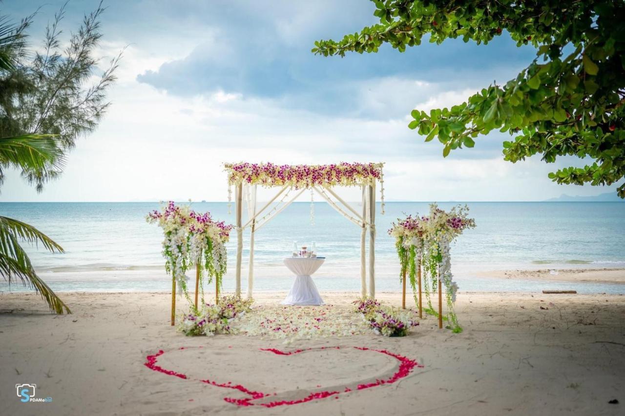 Am Samui Resort - SHA Plus Taling Ngam Beach Exterior foto