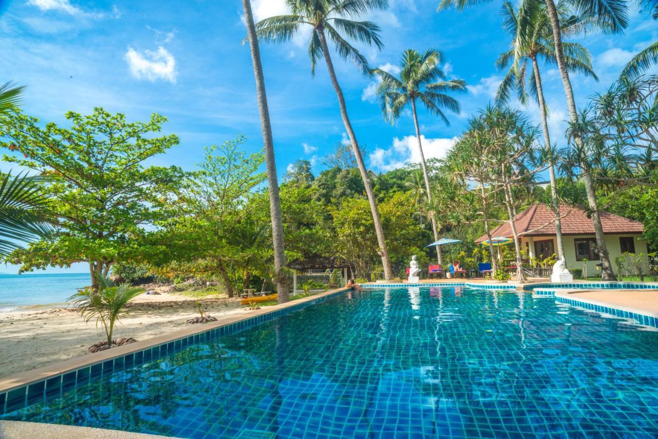 Am Samui Resort - SHA Plus Taling Ngam Beach Exterior foto